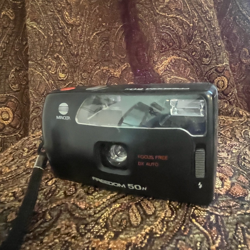 Minolta Freedom 50N Black Camera